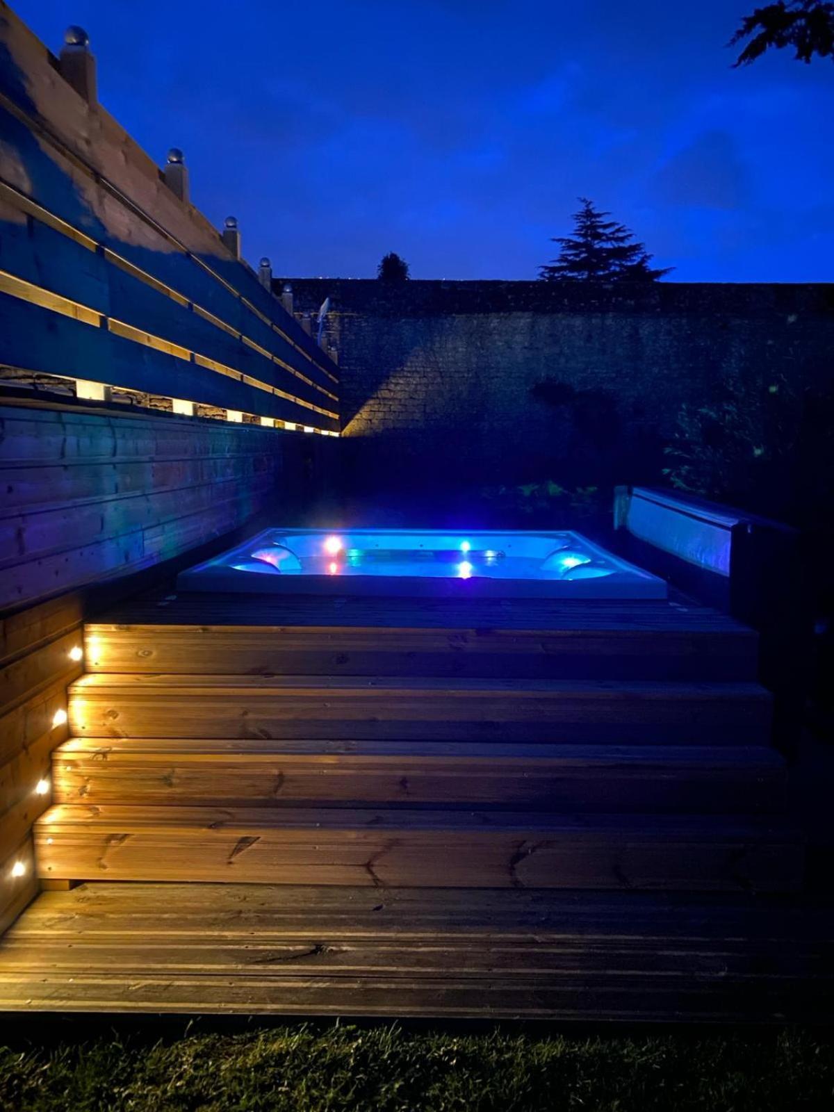 Bed & Breakfast Chateau Les Cedres Bretteville-l'Orgueilleuse Экстерьер фото