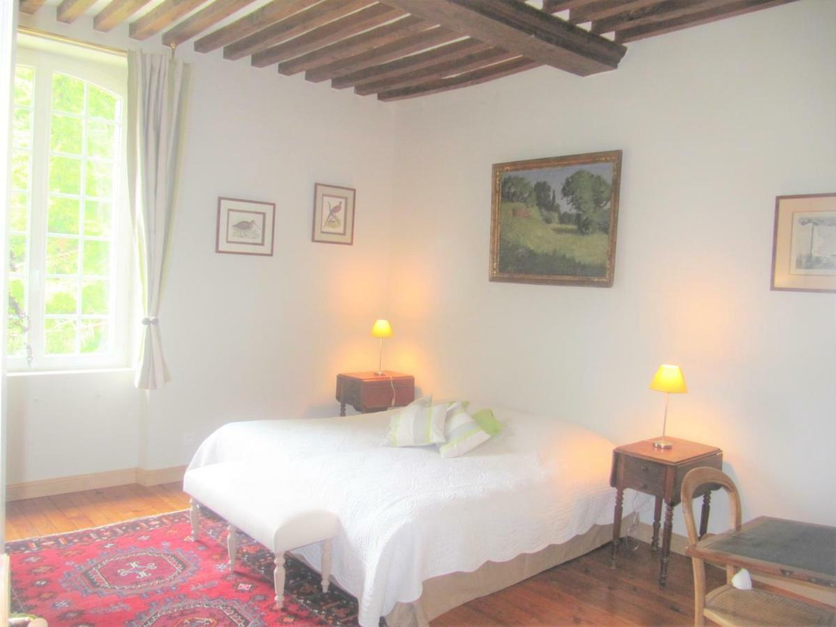 Bed & Breakfast Chateau Les Cedres Bretteville-l'Orgueilleuse Экстерьер фото