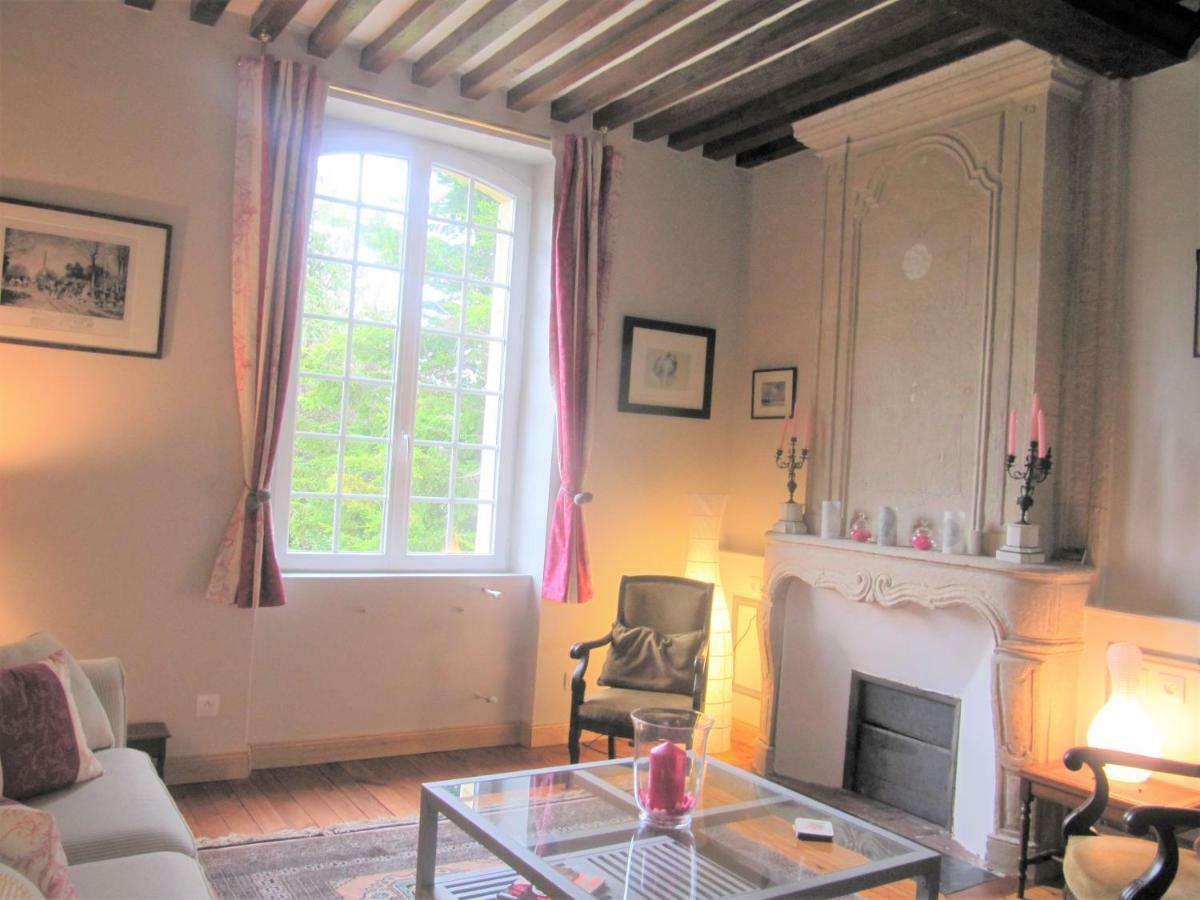 Bed & Breakfast Chateau Les Cedres Bretteville-l'Orgueilleuse Экстерьер фото