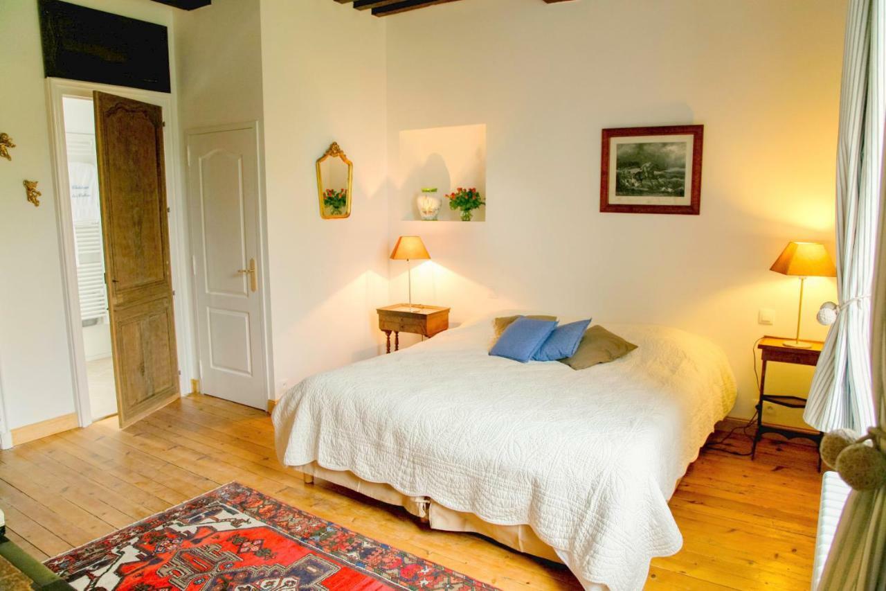 Bed & Breakfast Chateau Les Cedres Bretteville-l'Orgueilleuse Экстерьер фото
