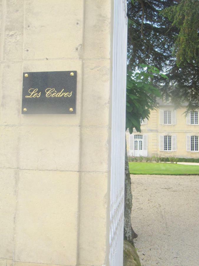 Bed & Breakfast Chateau Les Cedres Bretteville-l'Orgueilleuse Экстерьер фото